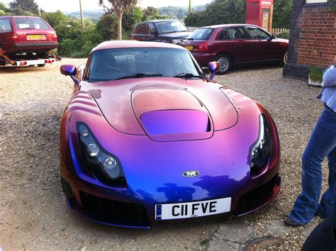 dark pink car wrap